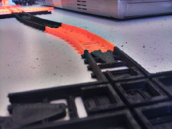 Datei:RepRails gedruckt 1.jpg