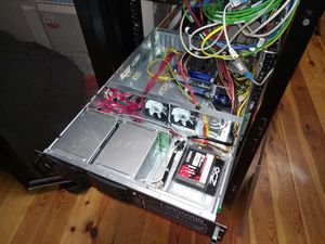 trokn im Serverschrank