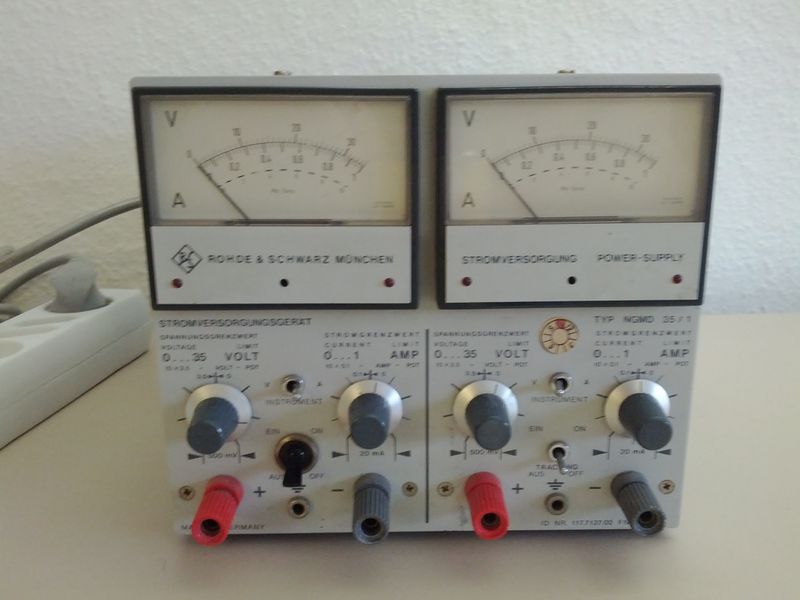 Datei:Rohde & Schwarz NGMD 35 1.jpg