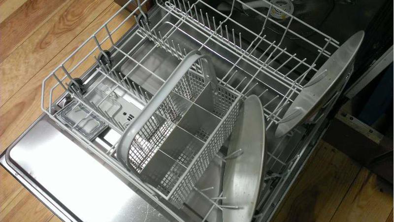 Datei:DIN EN 50242 - Visuelle Sensationen aus dem Geschirrspueler.pdf